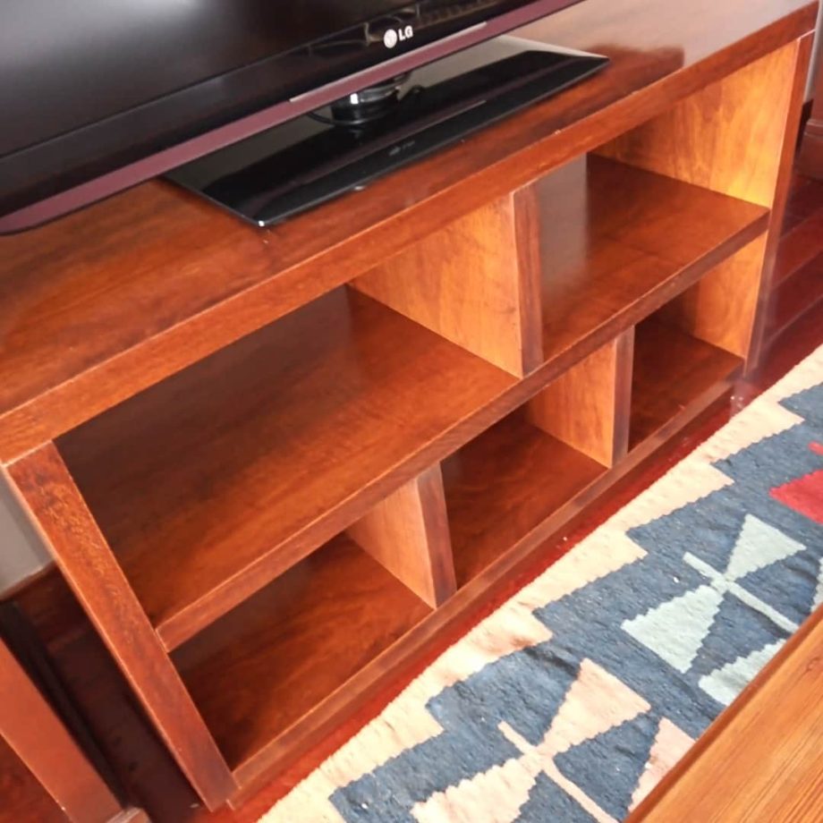 Mueble auxiliar bajo