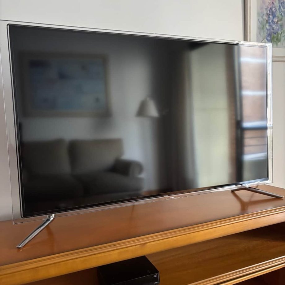 TV Samsung 43"