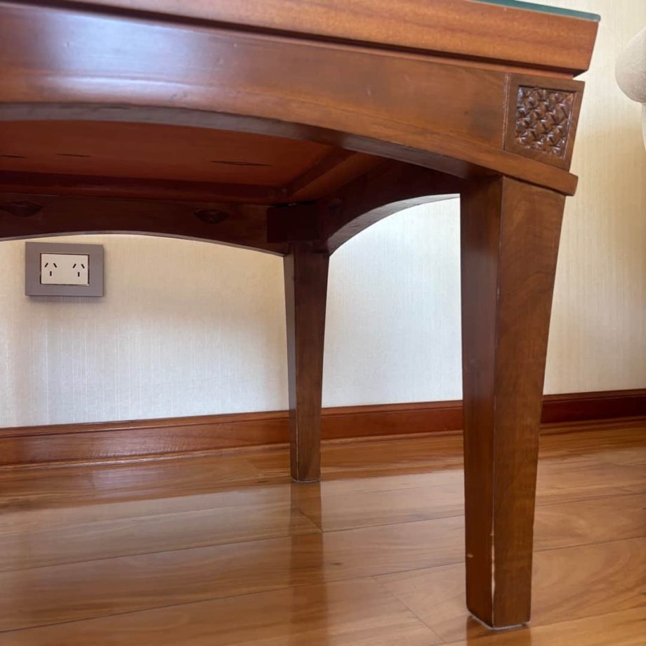Mesa costado sofá