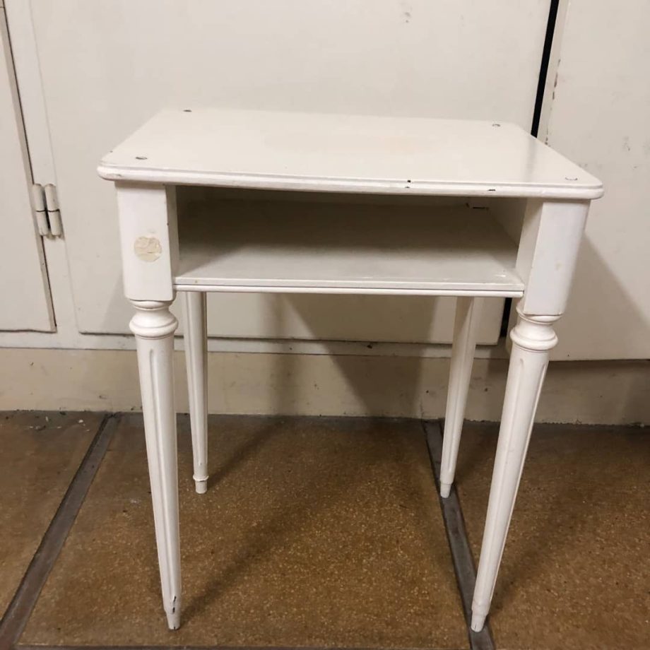 Mesa de teléfono