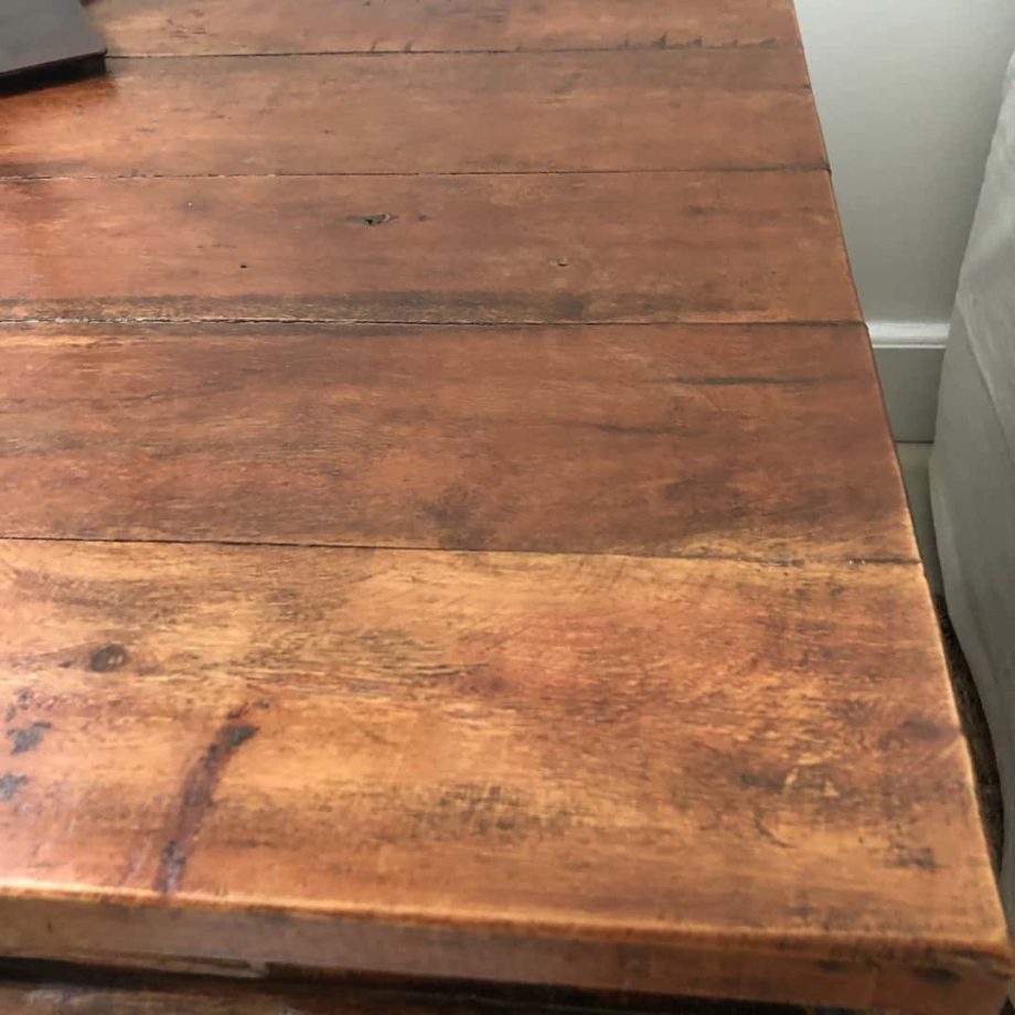 Mesa costado sofá