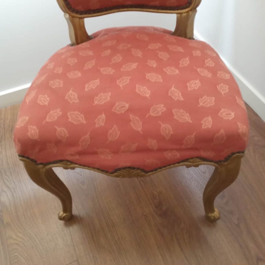 Silla estilo francés