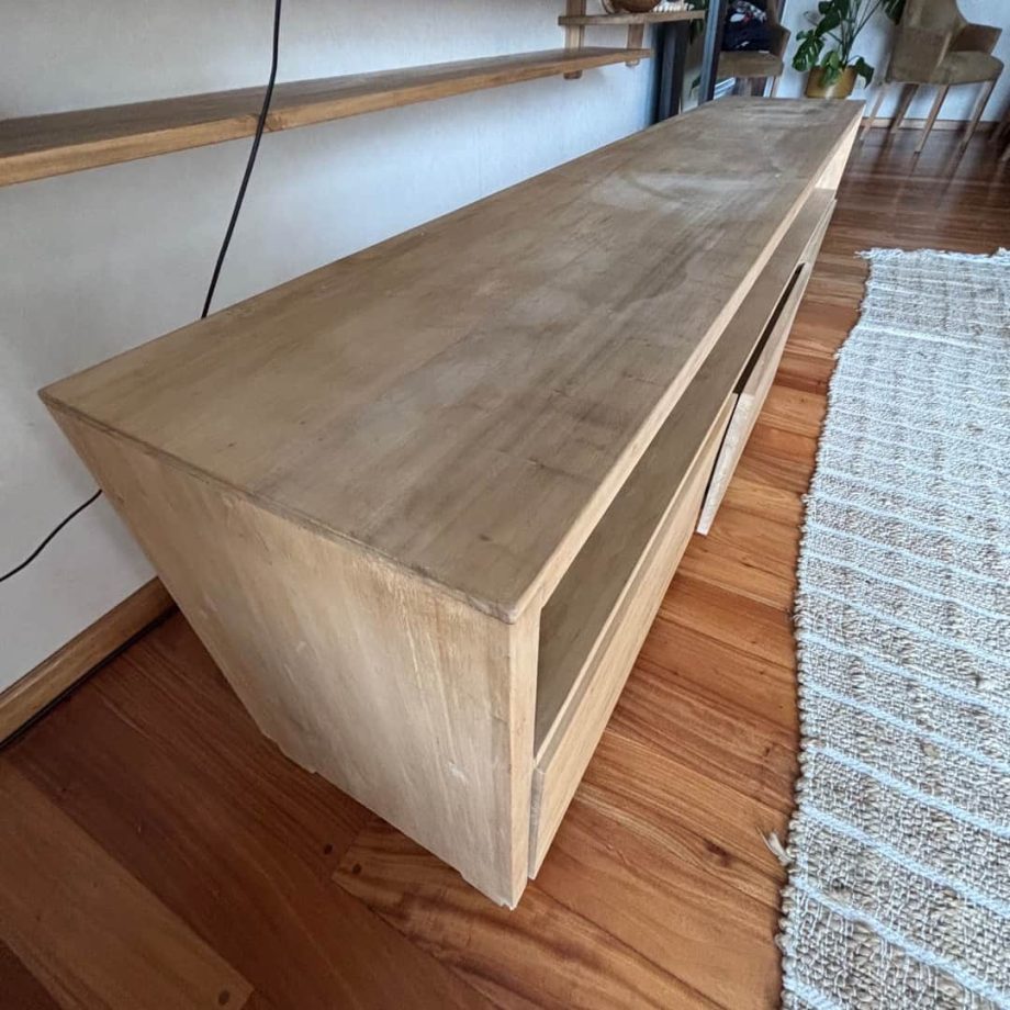 Mueble auxiliar en madera