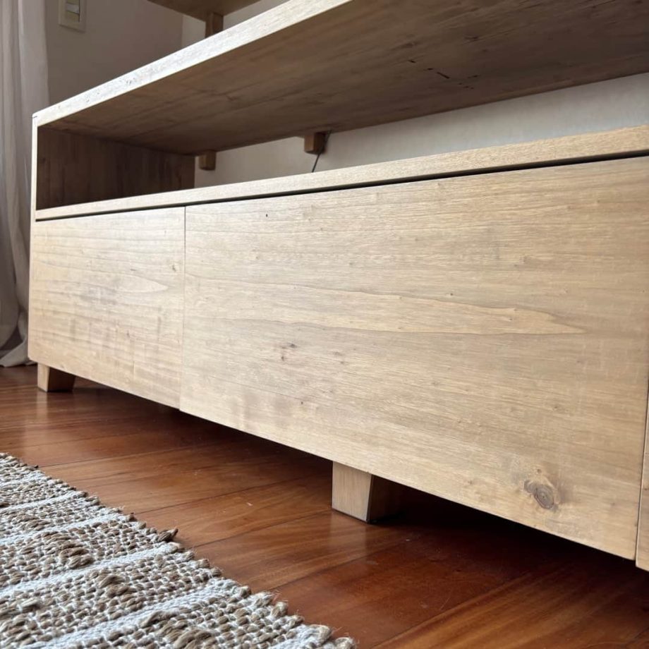 Mueble auxiliar en madera