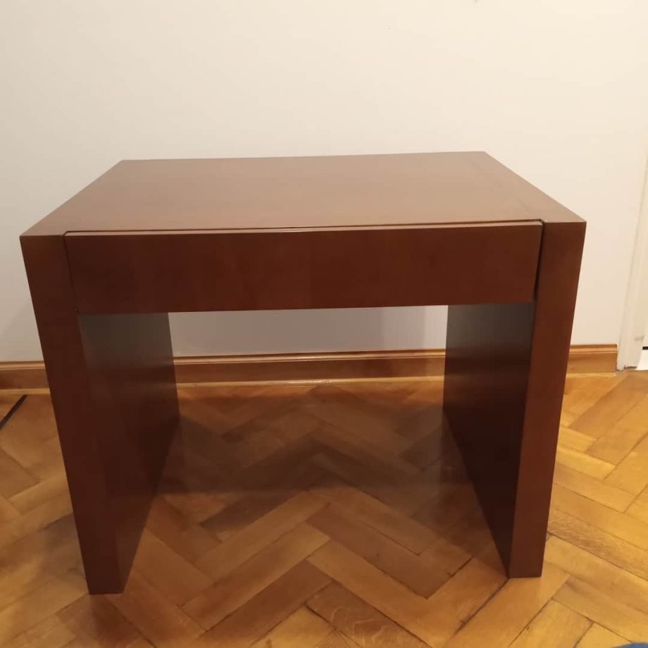 Mesa auxiliar