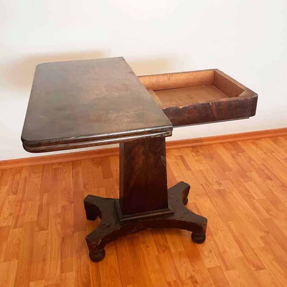 Mesa libro de juego