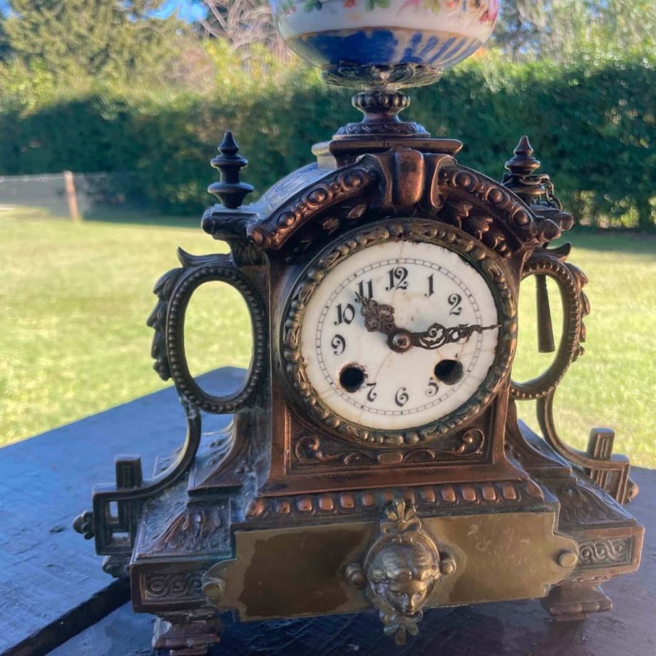 Reloj sobremesa