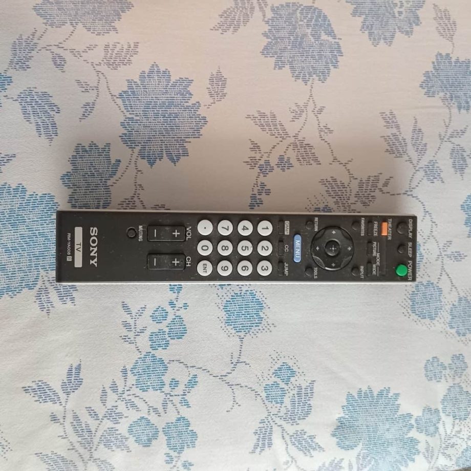 TV Sony Bravía 26"  con soporte