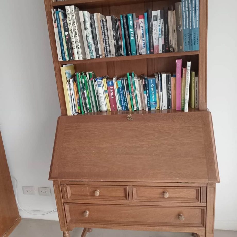 Secretaire con alzada