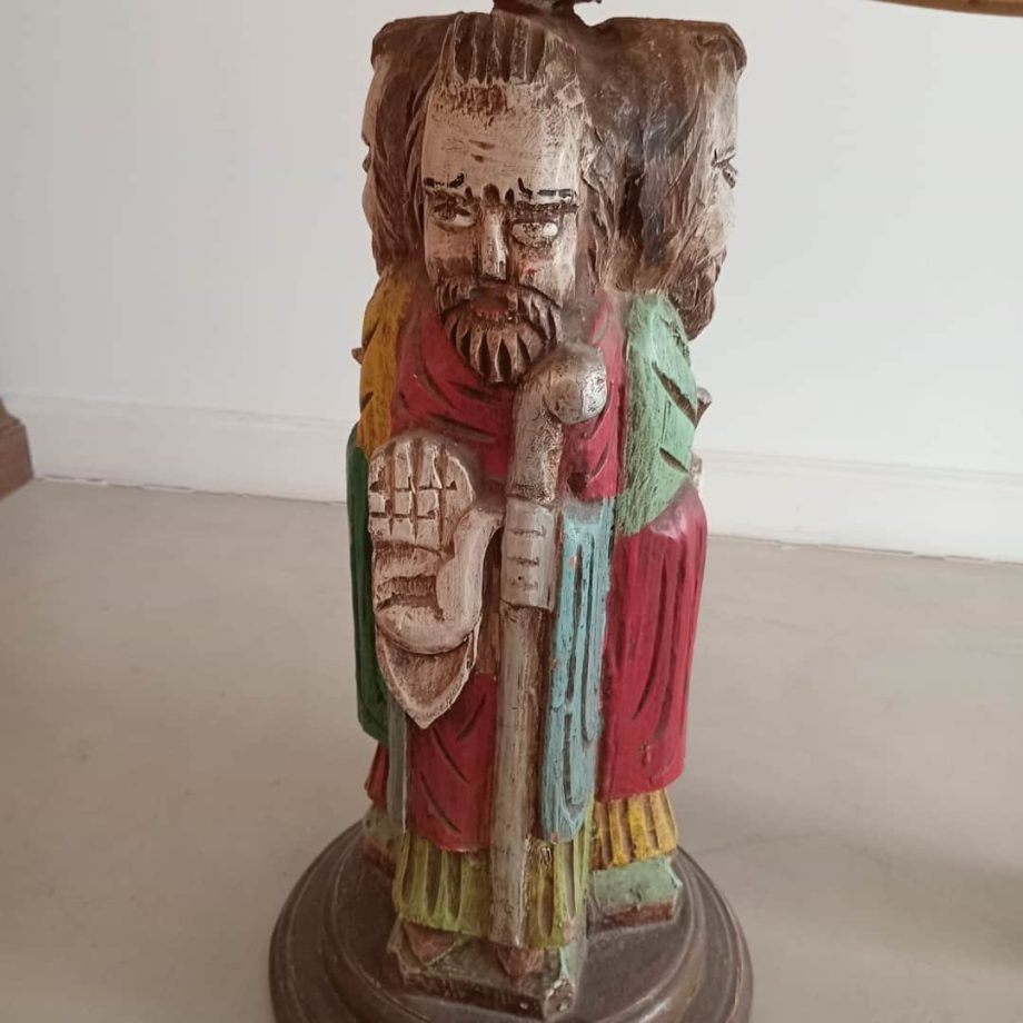 Lámpara "Personajes" y Figura "Apóstol"