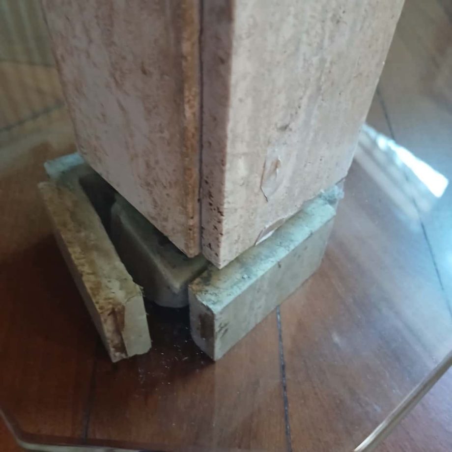 Mesa frente sofá tapa vítrea