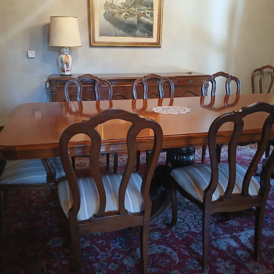 Juego de comedor estilo inglés