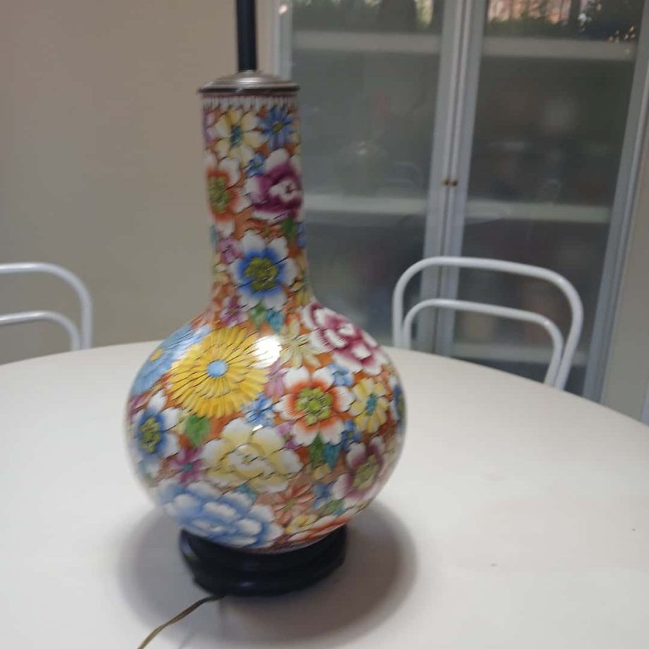 Lámpara en cerámica motivo floral