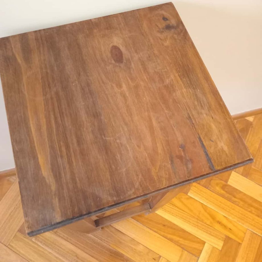Mesa pequeña