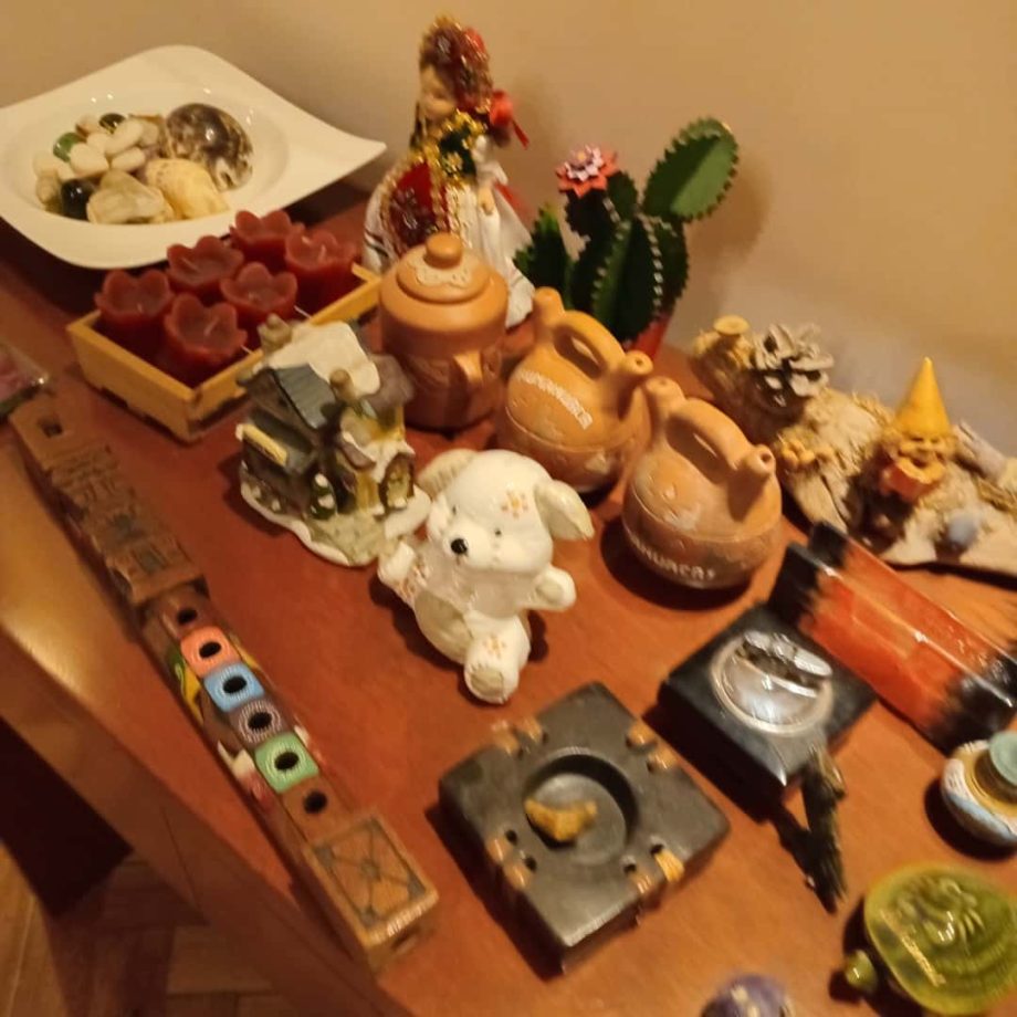 Adornos
