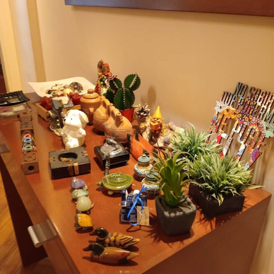 Adornos