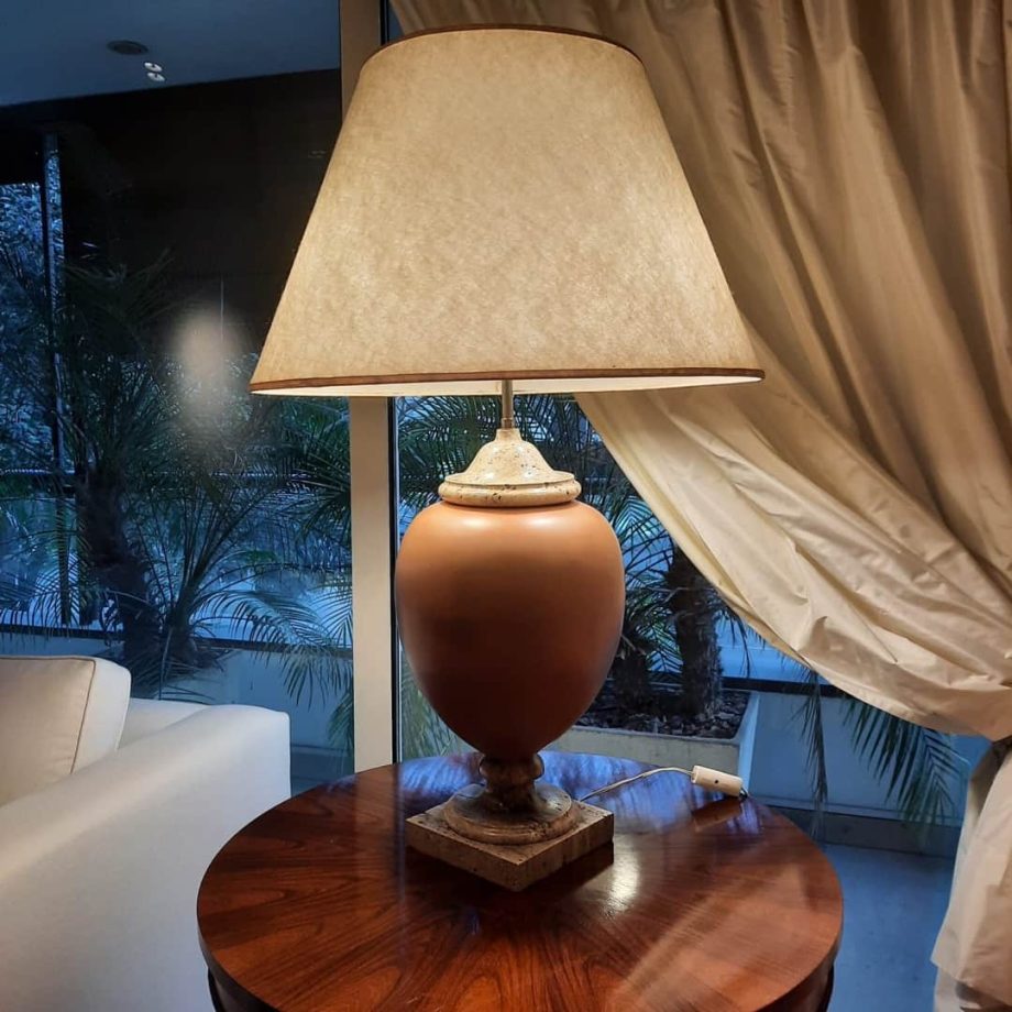Lámpara de mesa