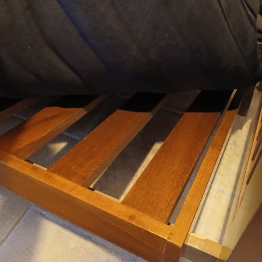 Futón en madera