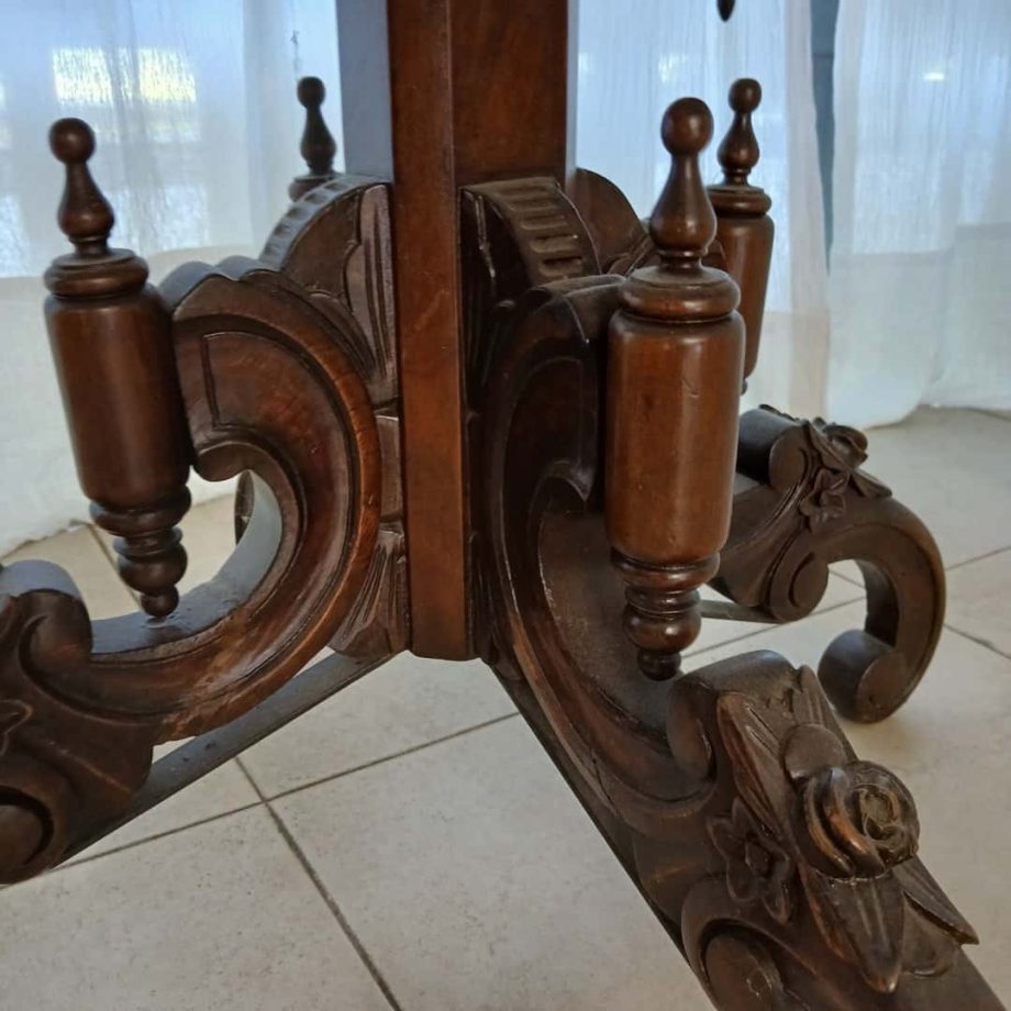 Mesa estilo colonial