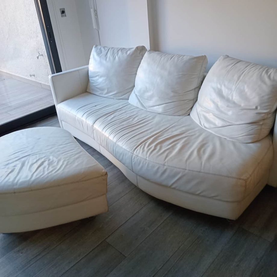 Sillón irregular con puff
