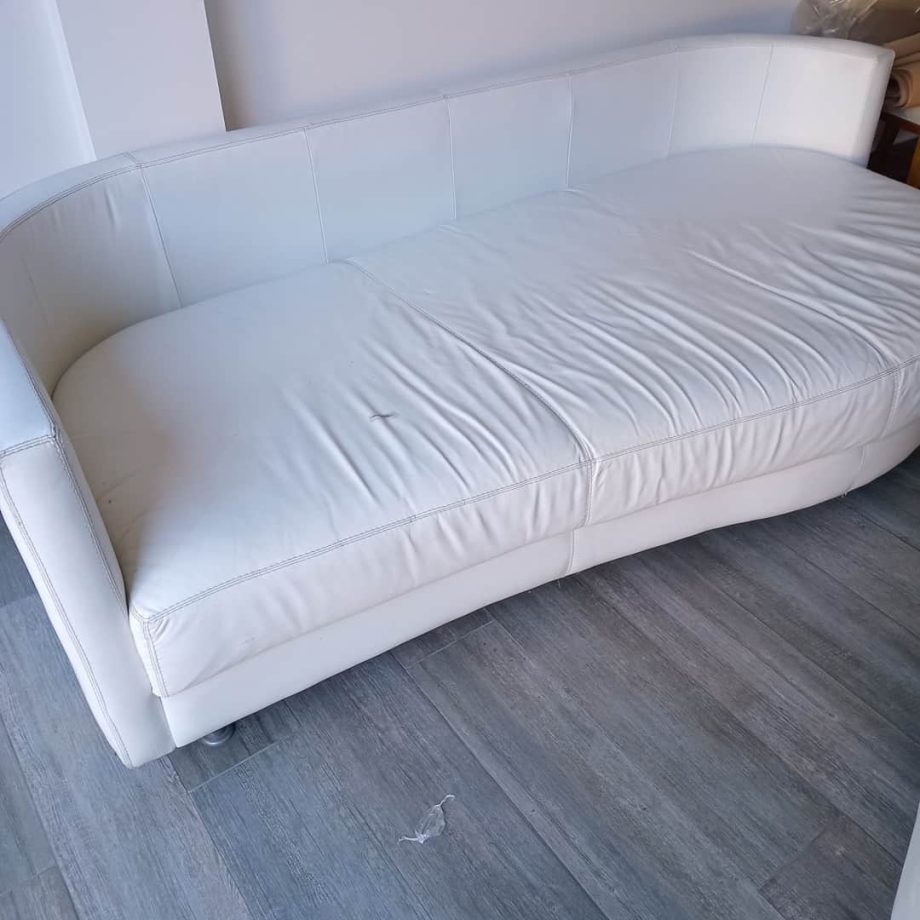 Sillón irregular con puff