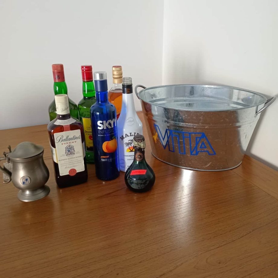 Lote de botellas y frapera