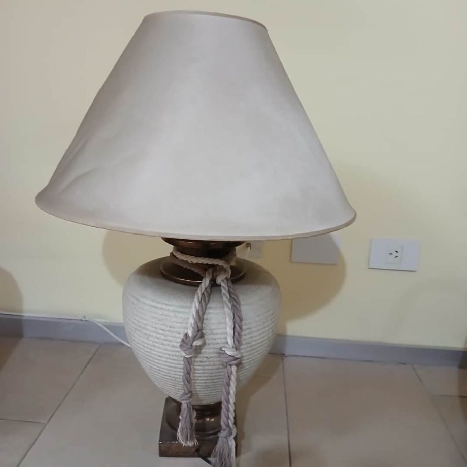 Lámpara en cerámica