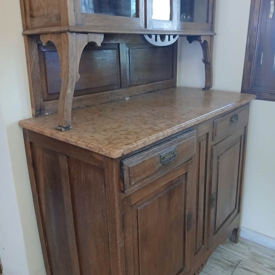 Mueble de campo con alzada