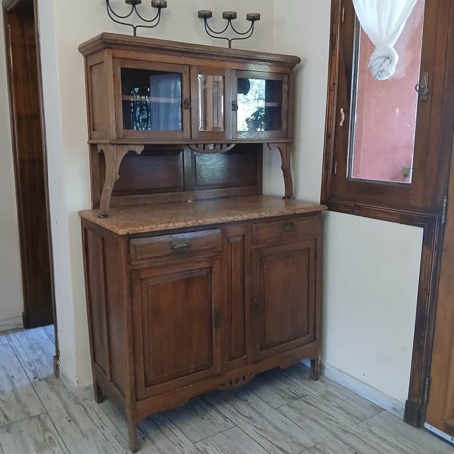 Mueble de campo con alzada