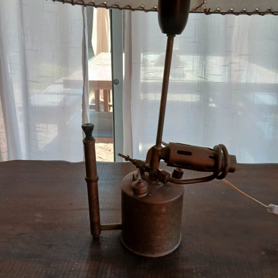 Lámpara de mesa "soplete"