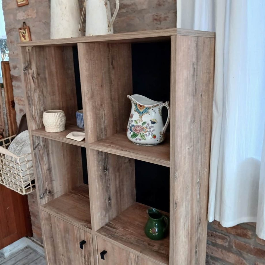 Mueble de diseño rústico