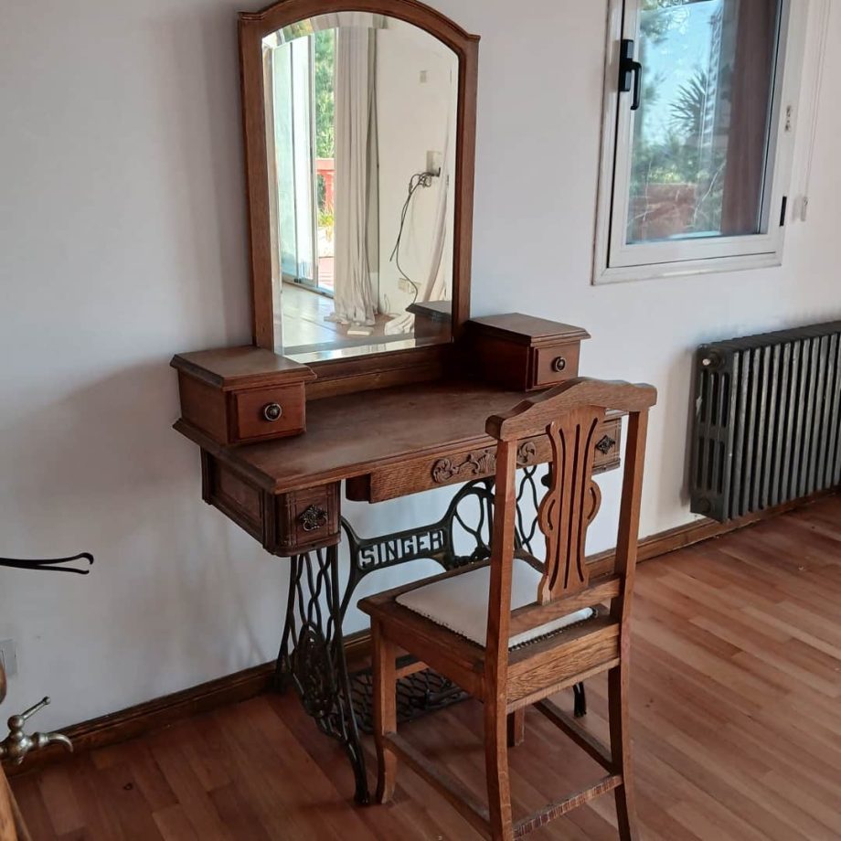 Mueble tocador + silla en roble