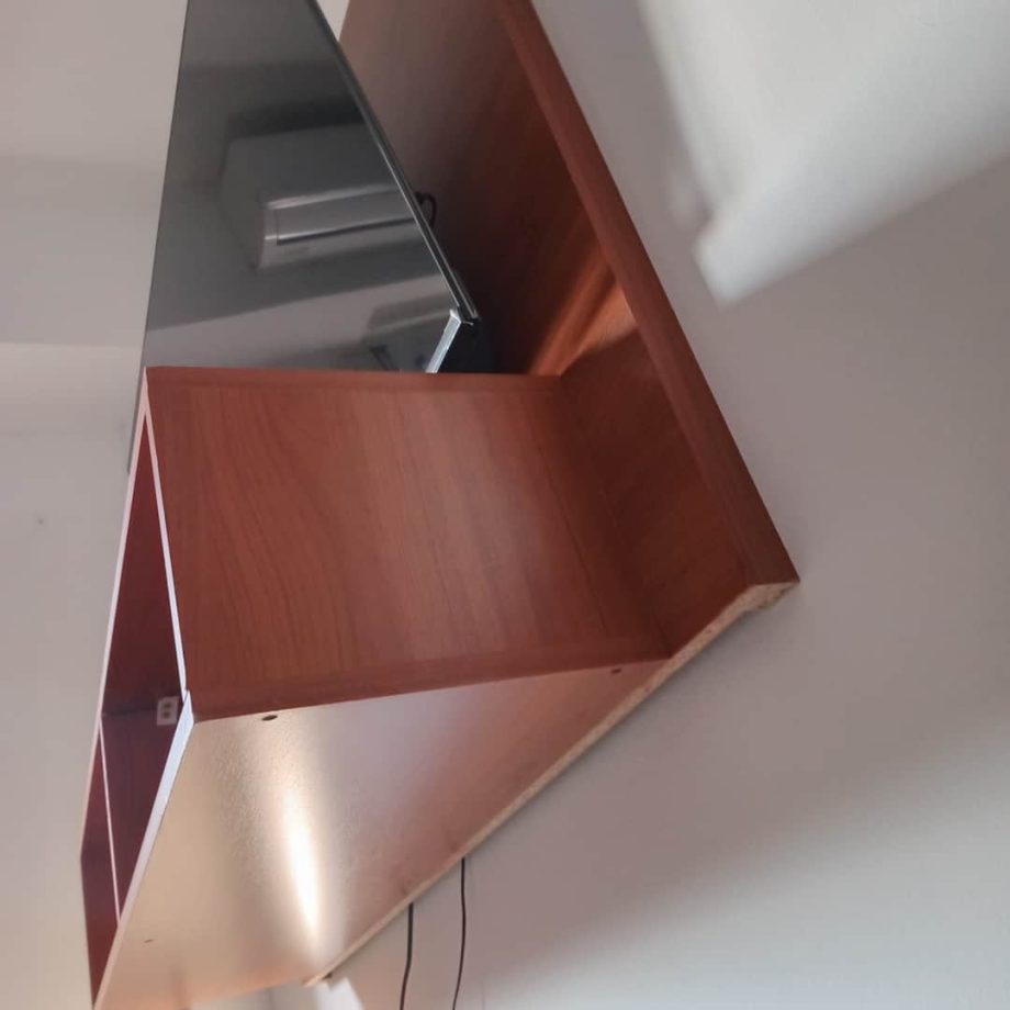 Rack de TV flotante