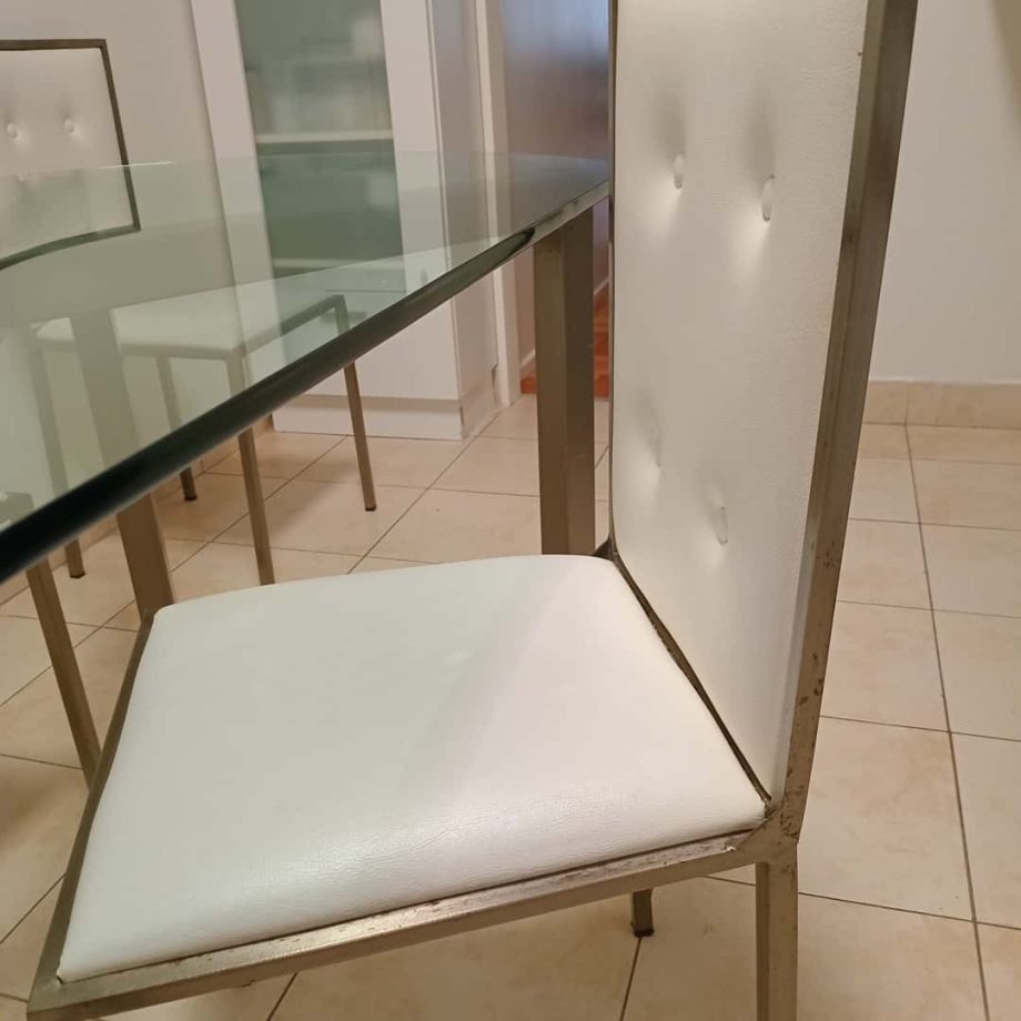 Mesa + sillas