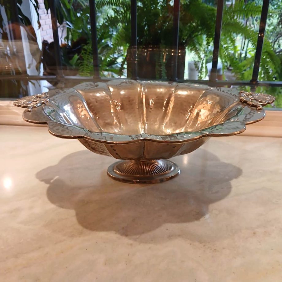 Centro de mesa en metal plateado