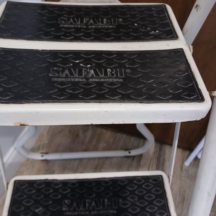 Escalera + tabla de planchar