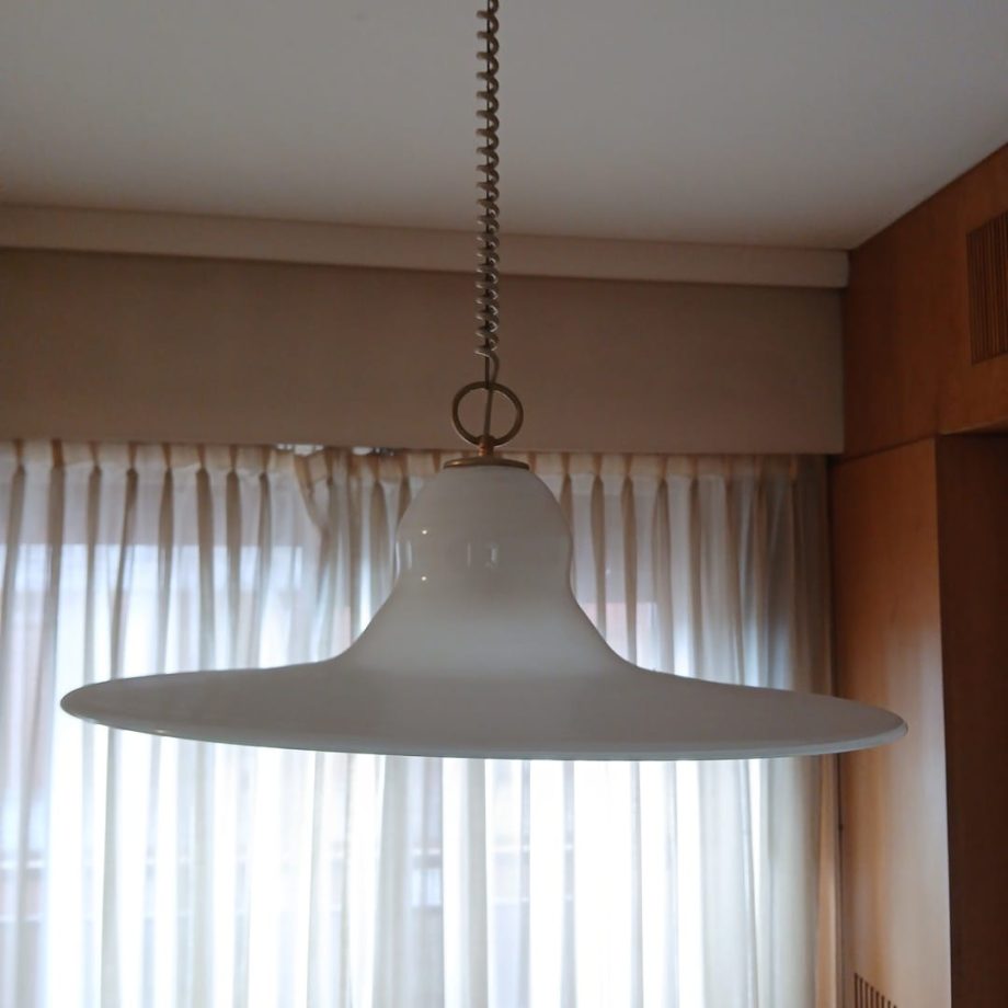 Artefacto lumínico colgante de diseño