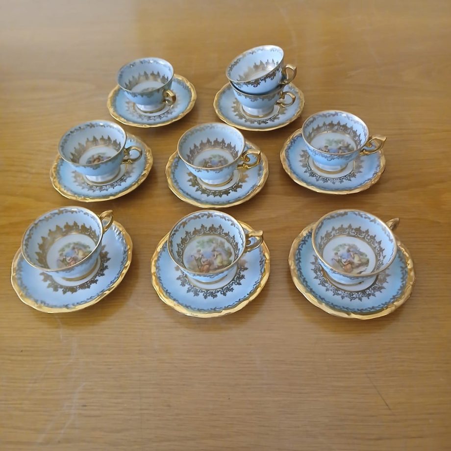Lote de tazas y platos ingleses