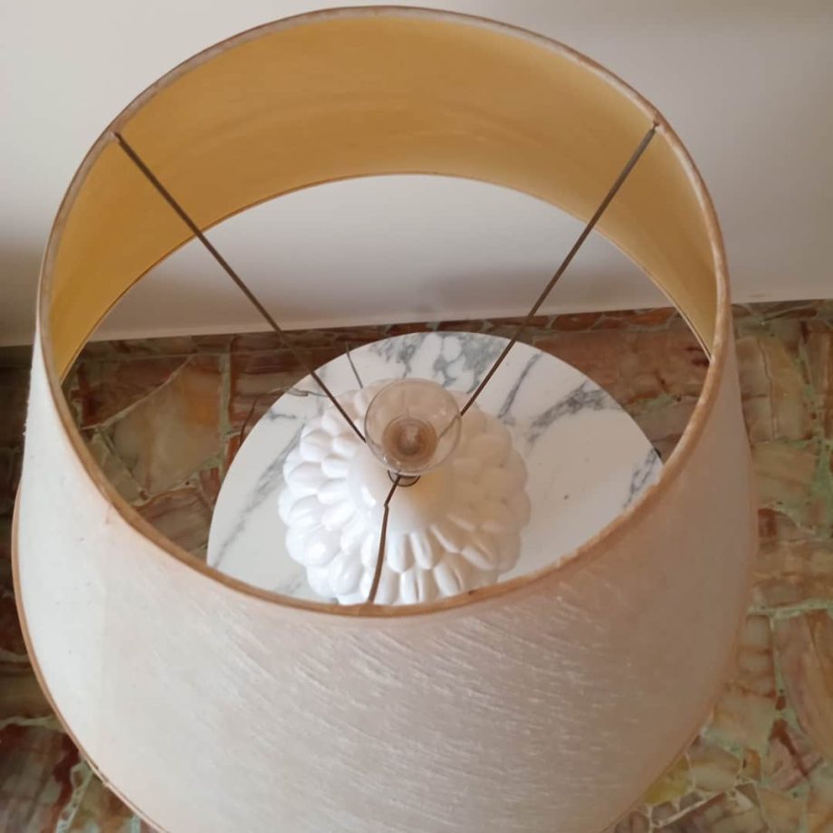 Lámpara en cerámica blanca