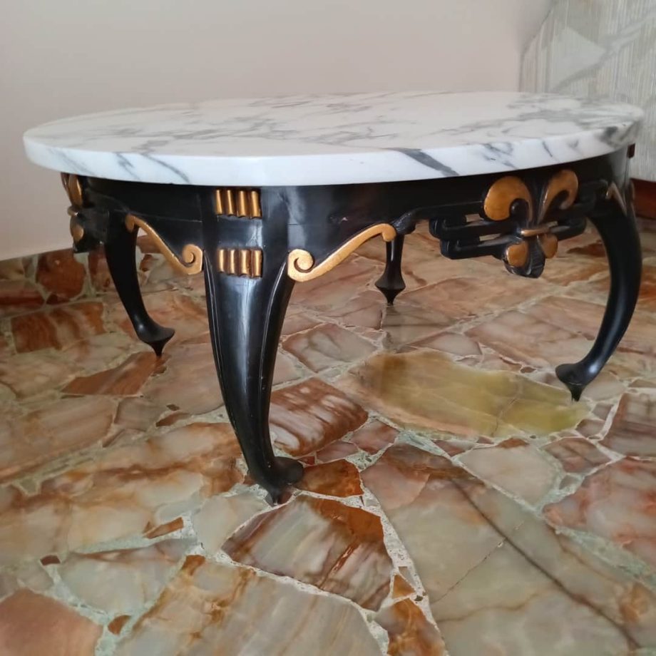 Mesa costado sofá