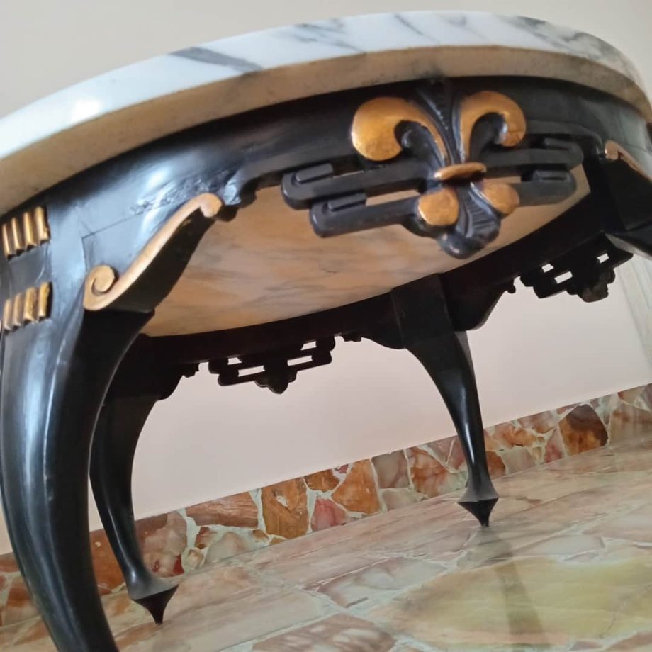 Mesa costado sofá
