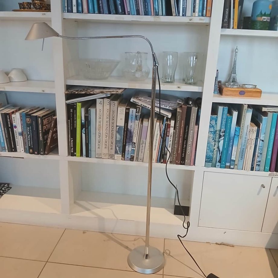 Lámpara de pie platil