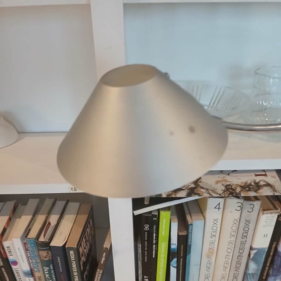 Lámpara de pie platil