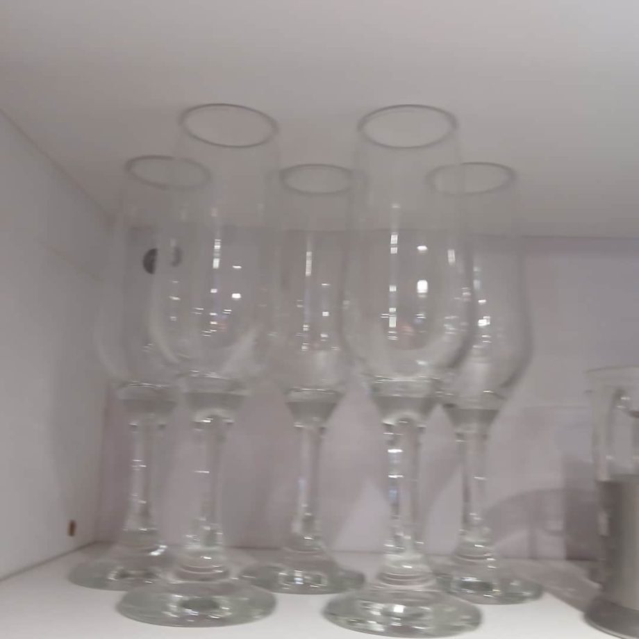 Lote de copas y vasos
