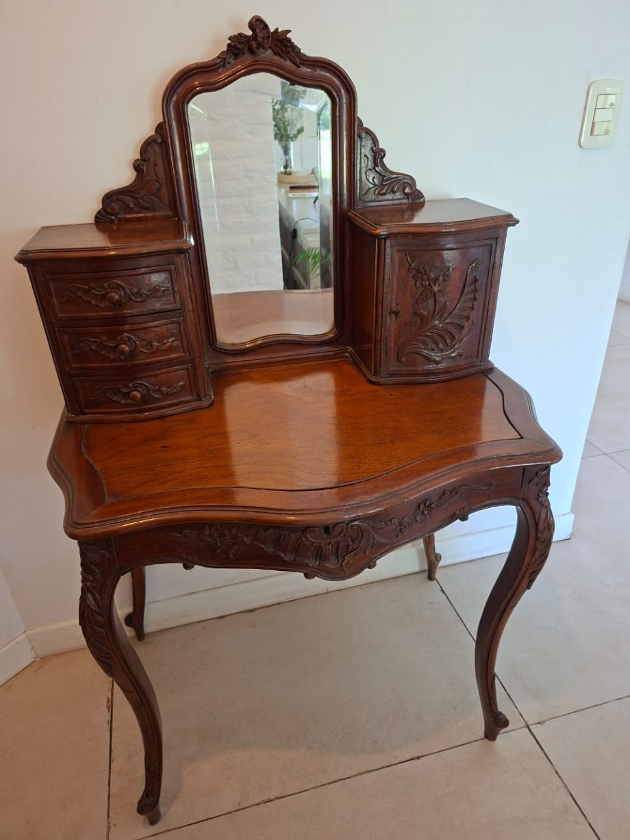 Toilette estilo francés