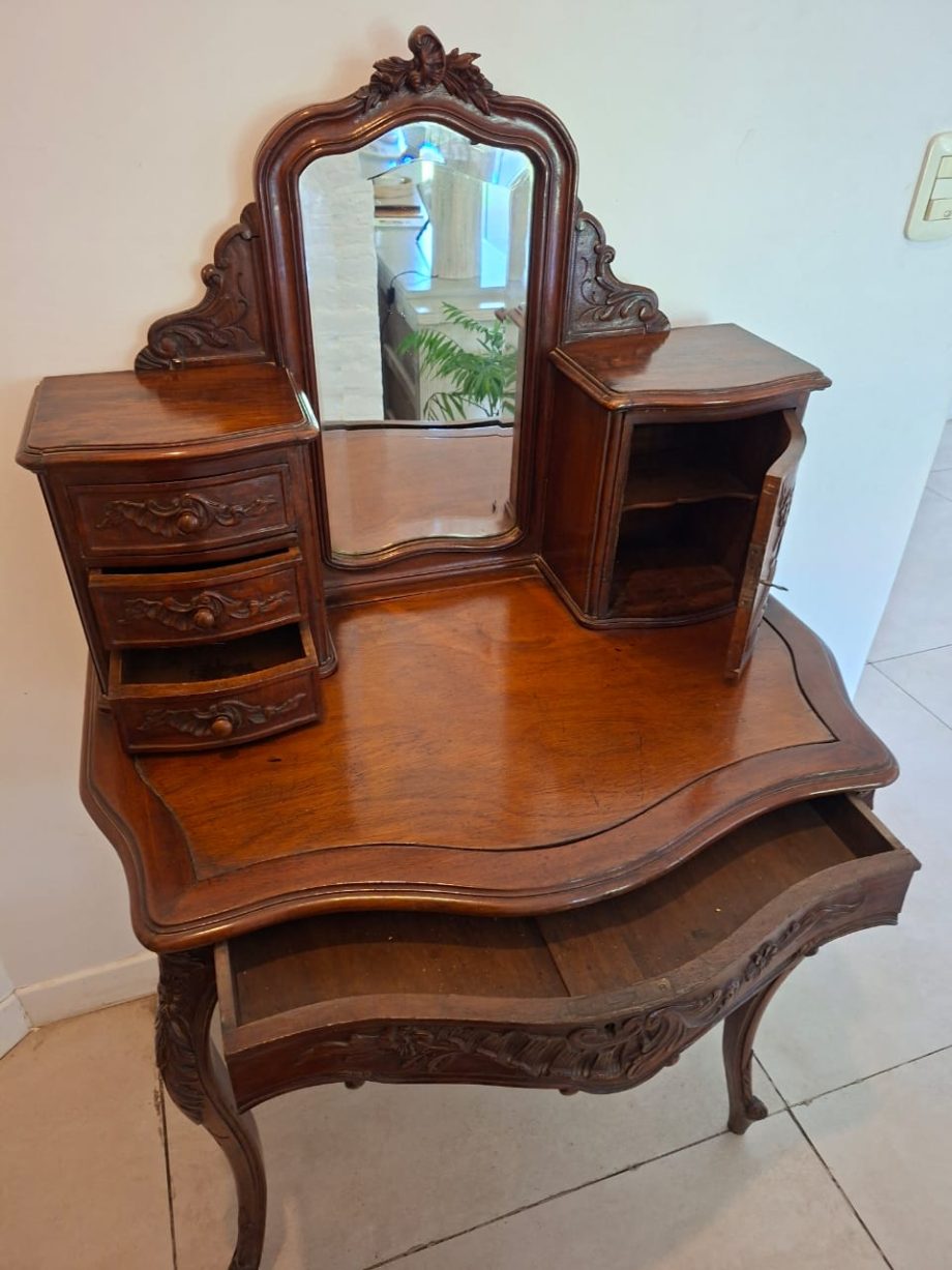 Toilette estilo francés