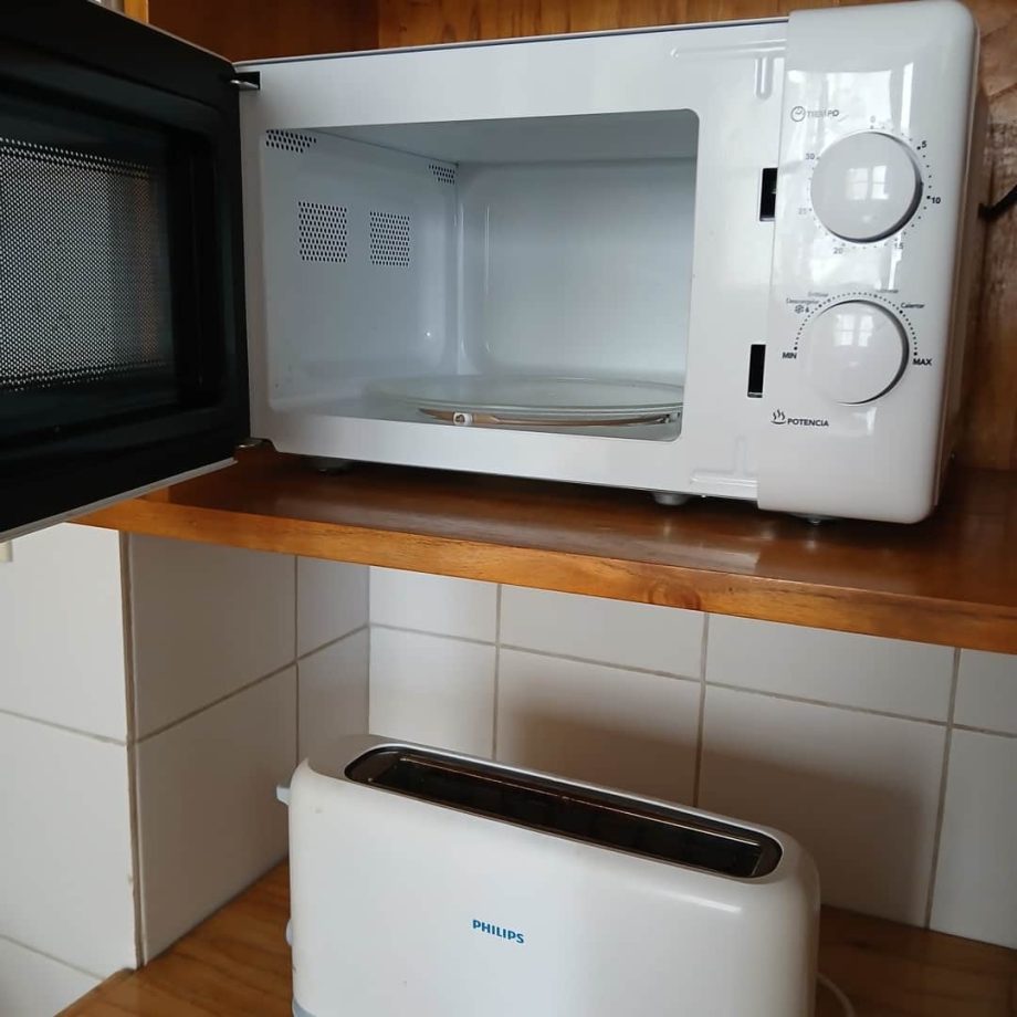 Microondas + Tostadora