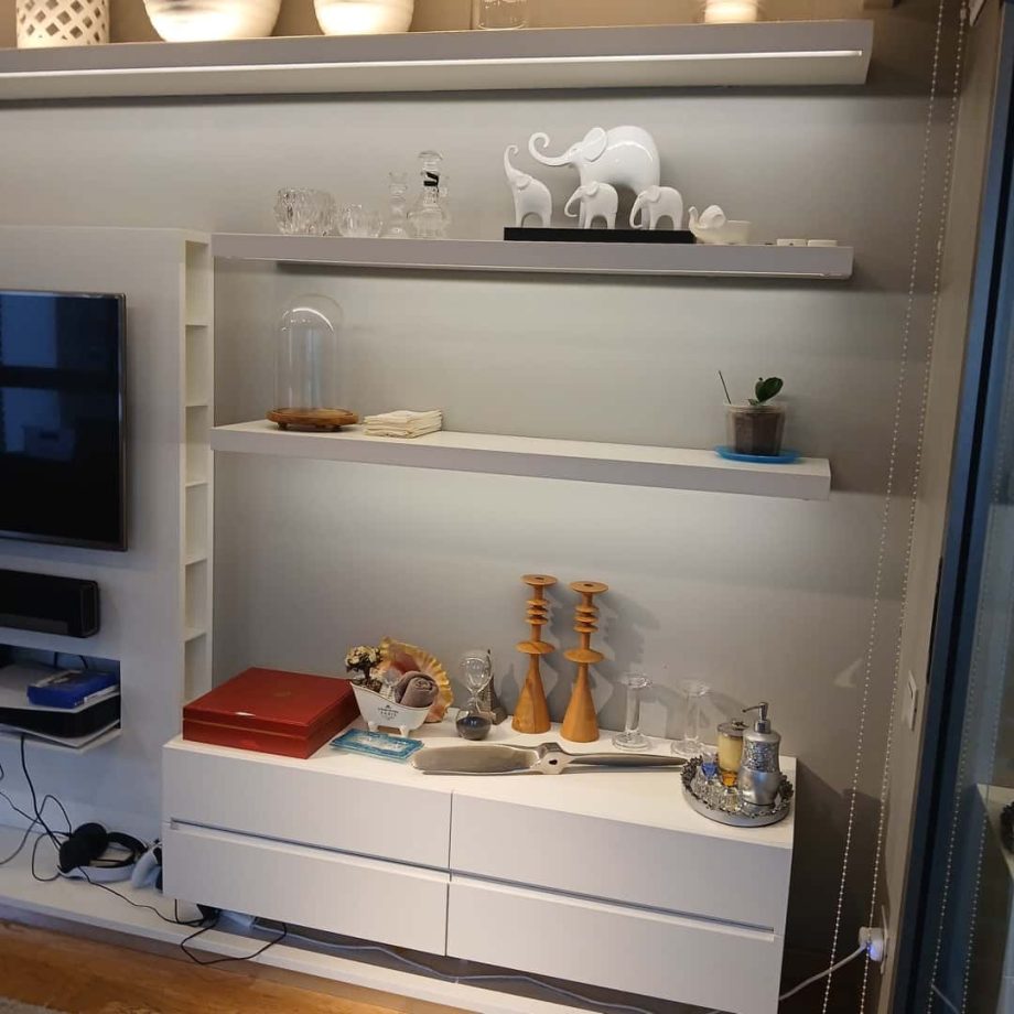 Mueble auxiliar de diseño para audio y TV