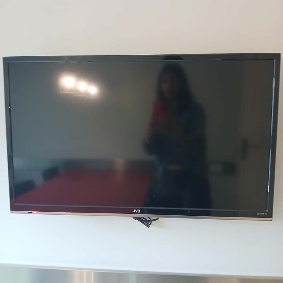 TV Smart JVC