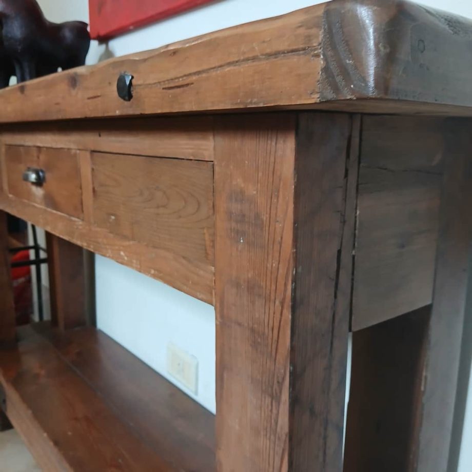 Consola en madera